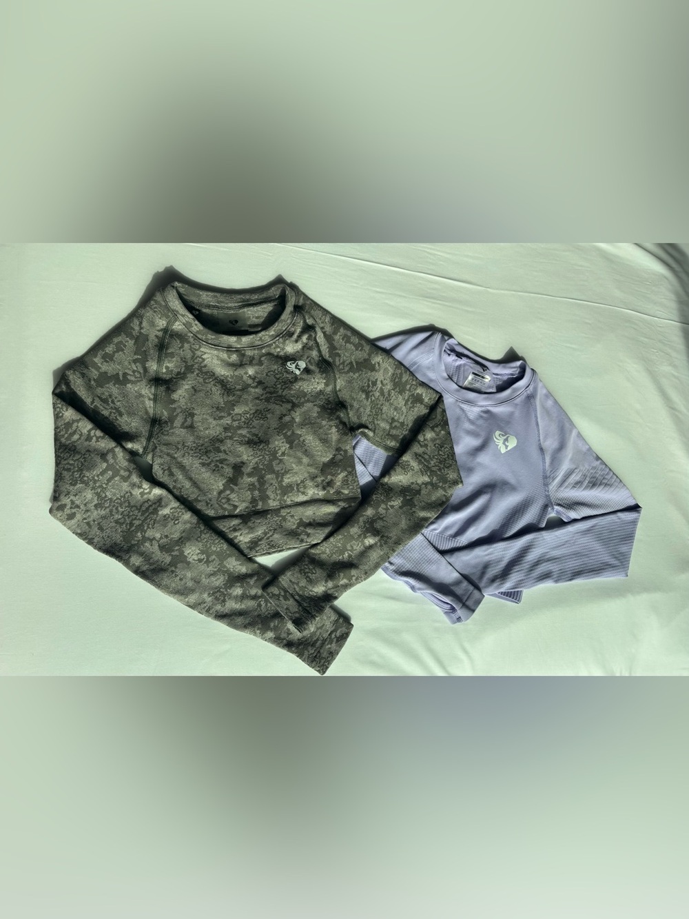 Bundle Set Women’s Best Crop Training Top with Thumbholes - Size XS